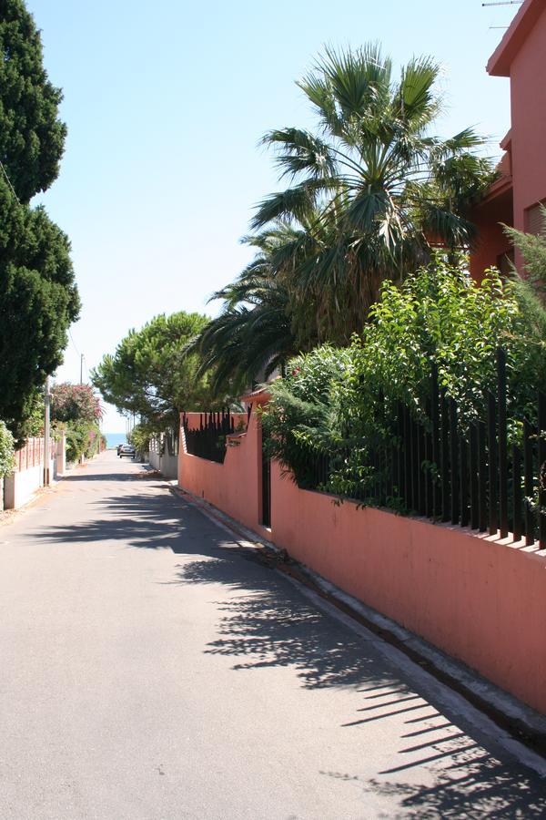 Casa Vacanza Appartamenti Al Mare Capoterra Exterior photo